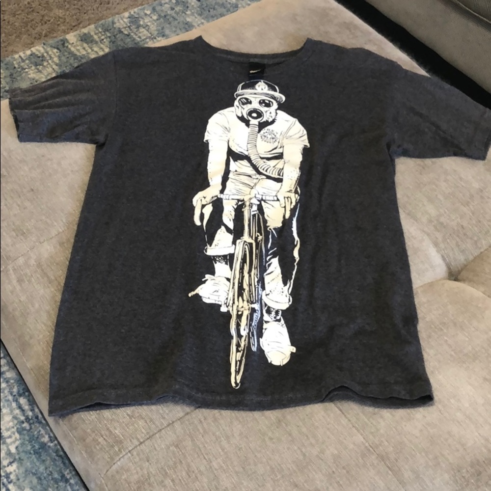 Obey t-shirt